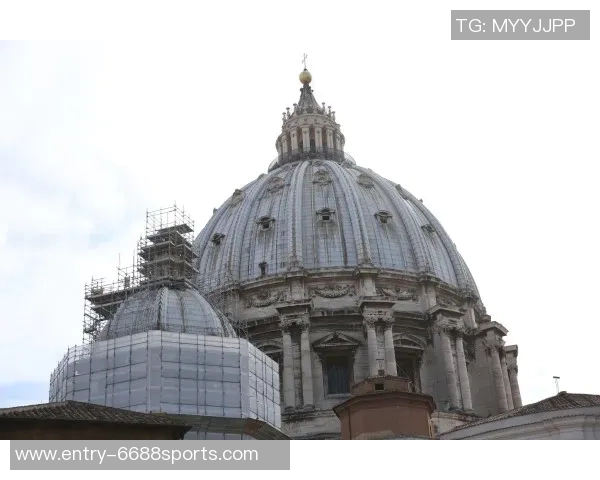 罗马与巴黎圣曼的战略对决分析与启示探讨 罗马与巴黎圣曼的战略对决分析与启示探讨